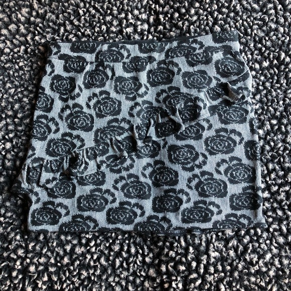 Charlie & Robin Anthropologie Black floral skirt - Picture 1 of 3